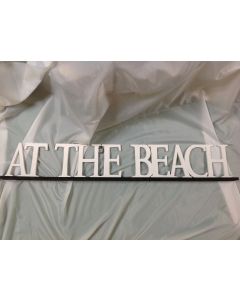 Houten tekst: At the beach 110 cm